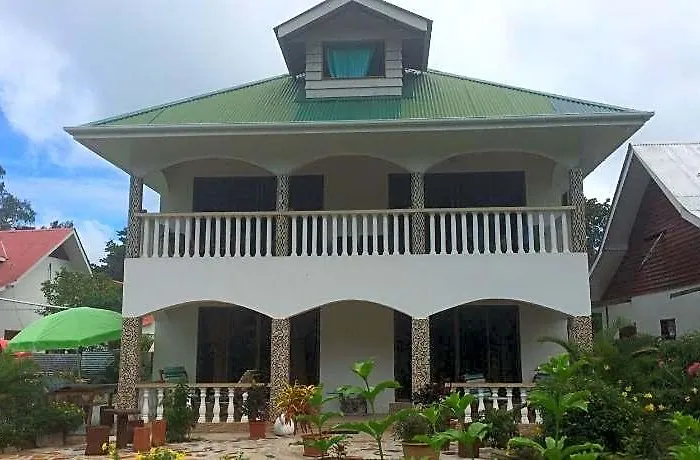 Hotel Linsen Self Catering La Digue