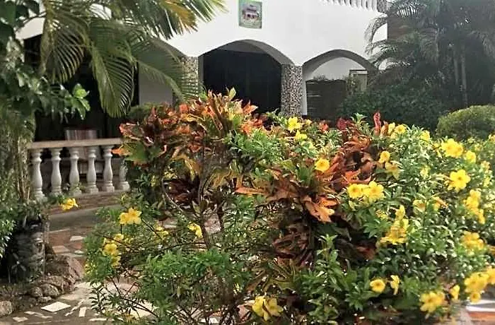 Linsen Self Catering 3* La Digue